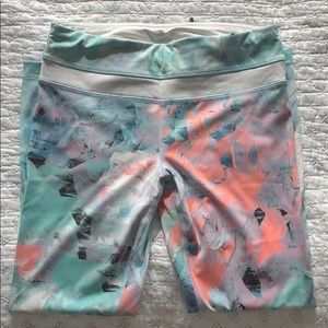 size 4 lululemon run inspire crops